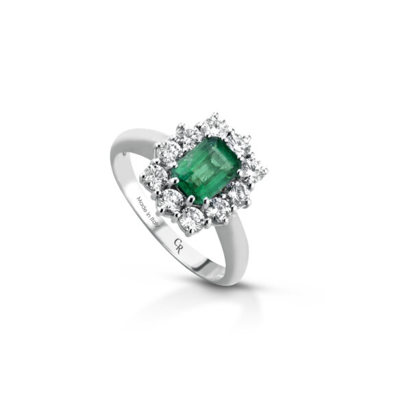 Anello di fidanzamento con smeraldo